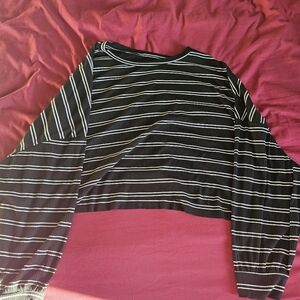 SHEIN Black and White Striped Long Sleeve Tee